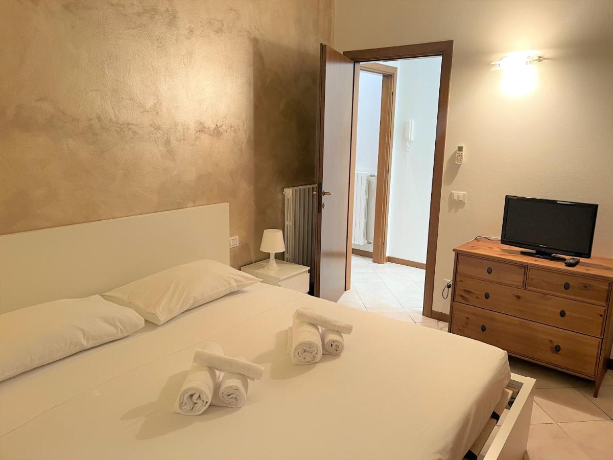 Desenzanoloft Le Petit Bijou - Restyling 2025 - Downtown Desenzano del Garda Eksteriør bilde